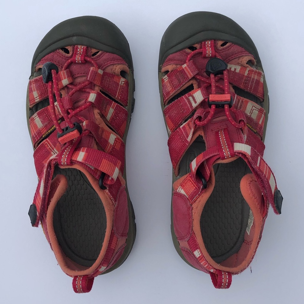 Keen Newport Waterproof H2 Sandals - Size 2 EUC